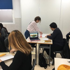 2019-03-20 Els alumnes de Màrqueting realitzen prototips